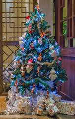 Christmas tree bell gold decoration