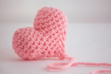 Adorable little heart crocheted by hand. Made with a thread of a thick bulky wool thread.