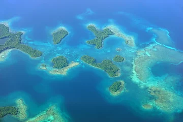 Crédence de cuisine en verre imprimé Photo aérienne Aerial seascape with islands and coral reef Panama