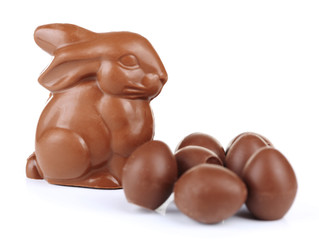 Obraz na płótnie Canvas Easter chocolate bunny and eggs, isolated on white