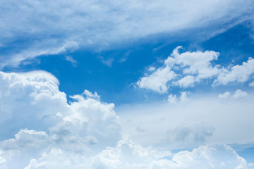Obraz premium cloud and blue sky background