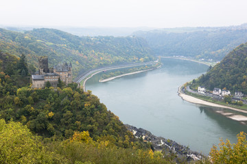 ライン川の古城・カッツ城