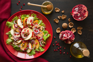 Fresh fruit salad with persimmons and garnet