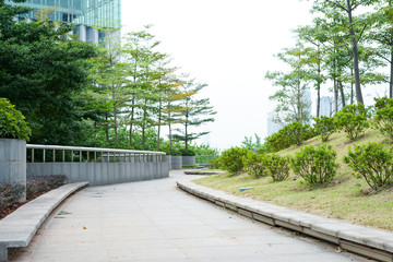 Fototapeta na wymiar pathway in the park