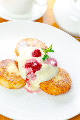 Russian cheesecakes