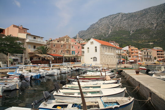 Igrane a small harbor town