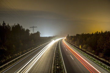 Autobahn (Langzeitbelichtet)