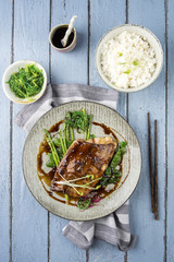 Lachs Teriyaki mit Reis und Gemüse