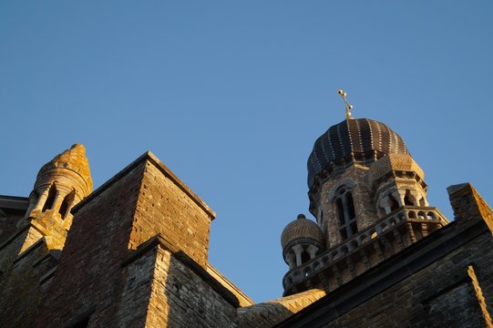 eglise, corps-nuds,