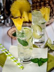 Pineapple mojito