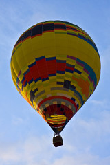 globo completo volando