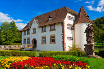 Fototapeta na wymiar Wasserschloss Inzlingen