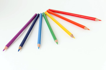 Цветные карандаши.