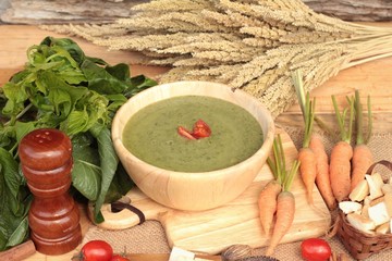 Spinach soup and healthy food of delicious.