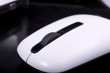 computer white mouse macro