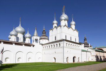 Fototapeta na wymiar Church of the Nativity and the Assumption Cathedral in Rostov the Great, Russia