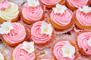 Small cakes