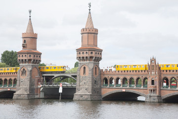 Fototapeta na wymiar Oberbaumbrucke Bridge and River Spree, Berlin