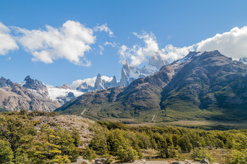 Fototapeta na wymiar Fitz Roy mountain, National Park Los Glaciares, Patagonia, Argentina