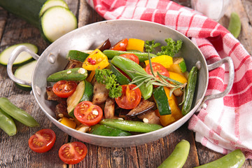 ratatouille,fried vegetables
