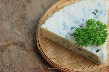 blue cheese with parsley