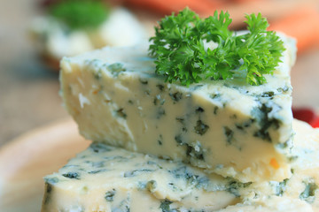 blue cheese with parsley