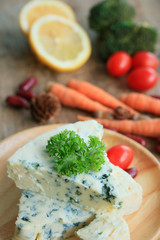 blue cheese with parsley