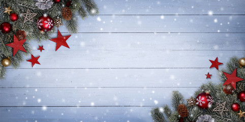 Weihnachtlicher Hintergrund / Schnee