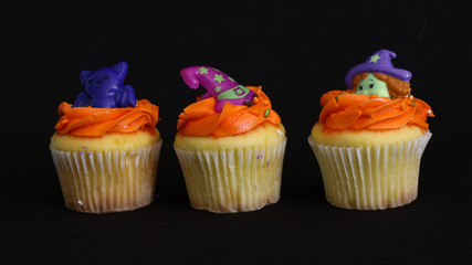 Decorated Halloween Cupcakes