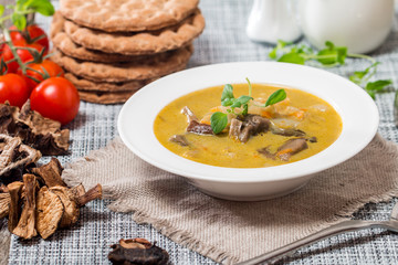 vegetarian mushroom soup