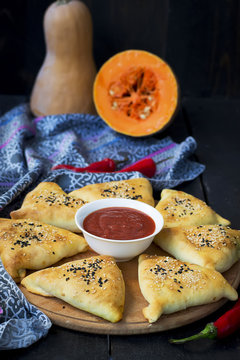 Samosa with pumpkin - traditional oriental pastries