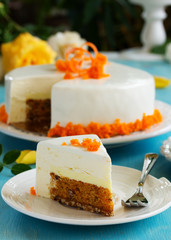 carrot cake with pecans, honey mousse, glazed.