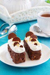 Chocolate cake with caramel, peanut cream 