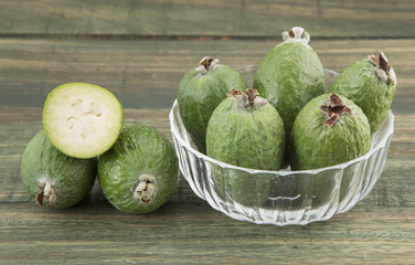 Feijoa deliciosa fruta - Acca sellowiana