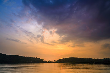 Fototapeta na wymiar Sunset in Koh Chang, Sunset in Chang Island, Thailand
