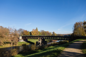 Fototapeta na wymiar Bockwaer Brücke Zwickau