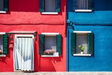 Fototapeta na wymiar Colourful facade on Burano island, province of Venice