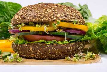 Vegetarian sandwich with fresh vegetables.