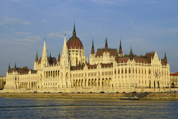 Fototapeta premium Parlamentsgebäude in Budapest