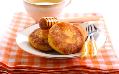 Pumpkin fritters with honey
