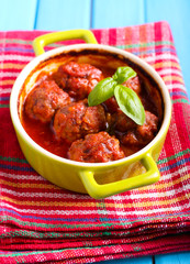 Meatballs in tomato sauce
