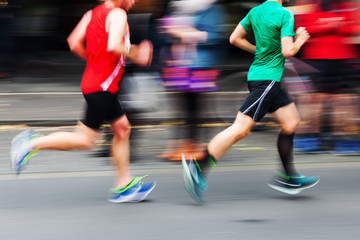 Marathonl&auml;ufer in Bewegungsunsch&auml;rfe