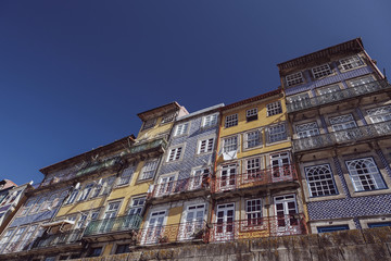 vintage ribeira coloured houses