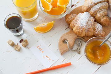 Breakfast note - croissants coffee jam