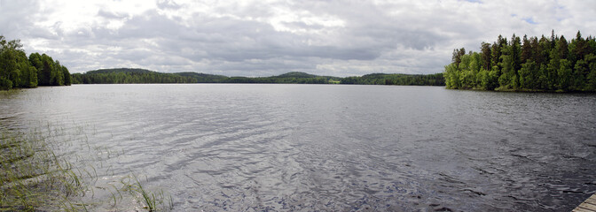 Panorama eines schwedischen Sees © leopold