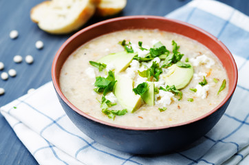 White beans chicken soup