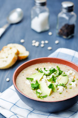White beans chicken soup