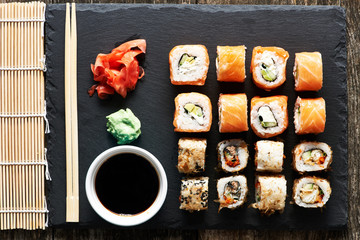 Fototapety  Bułeczki sushi