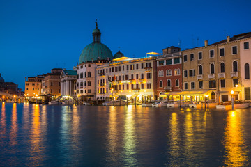 Obraz na płótnie Canvas Grand Canal in Venice at night