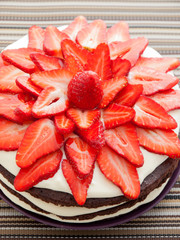 Chocolate cake with strawberries